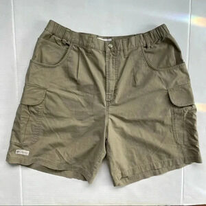 Columbia Sports War Company Cargo Men Shorts  Size 38  Made In The USA